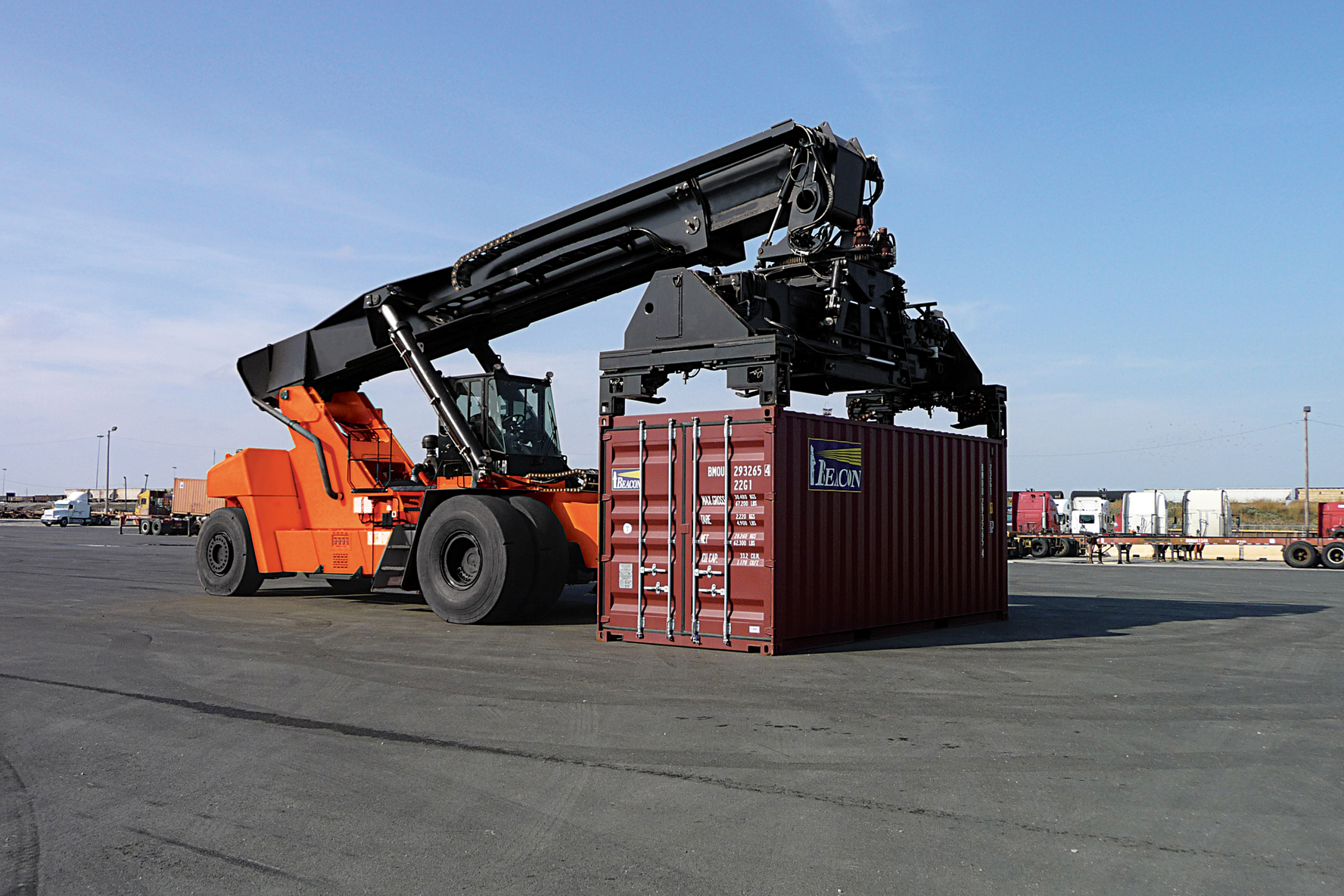 Reach Stacker moving container