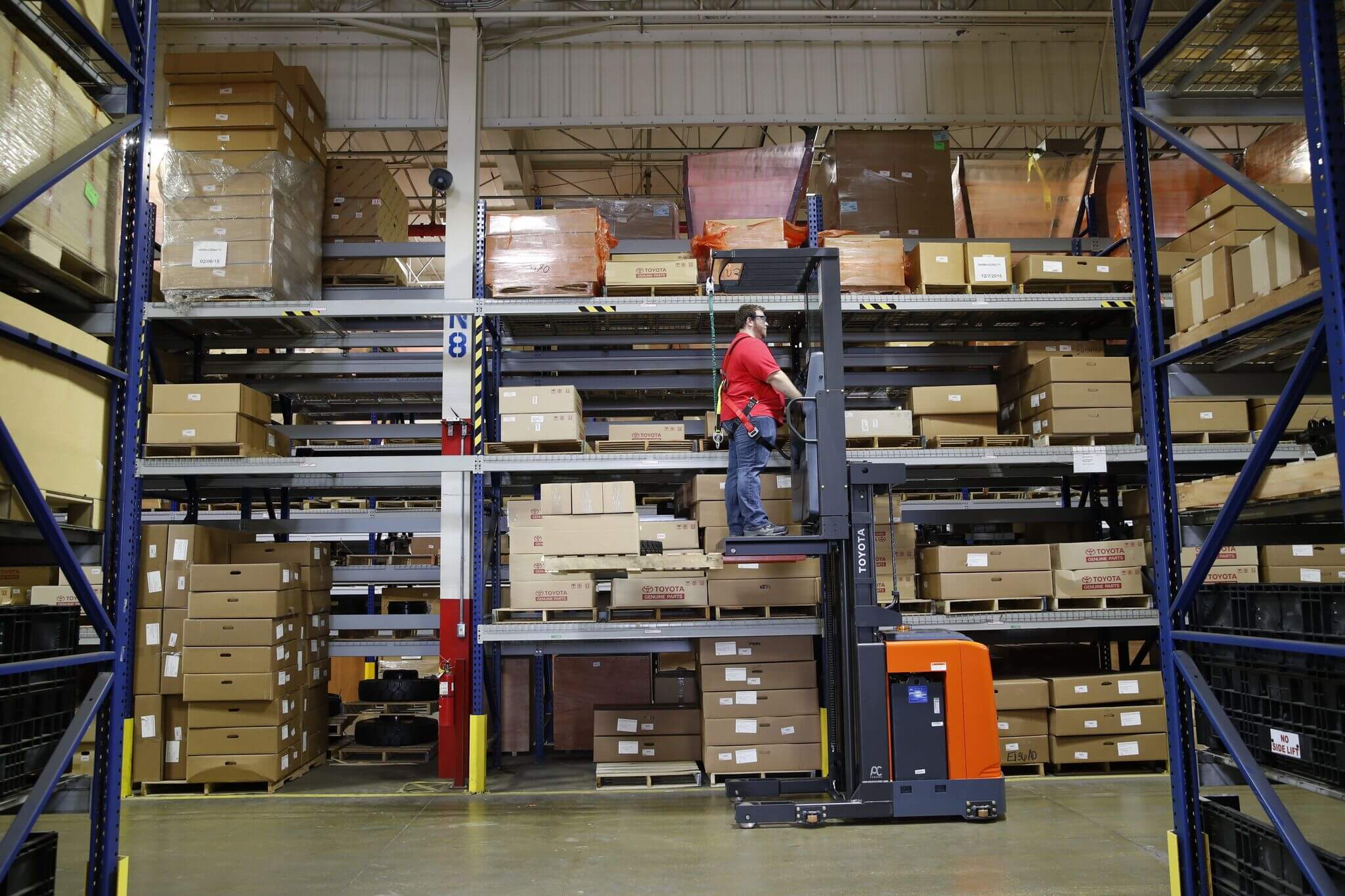 Forklift order picker, Lifting equipment for warehouse